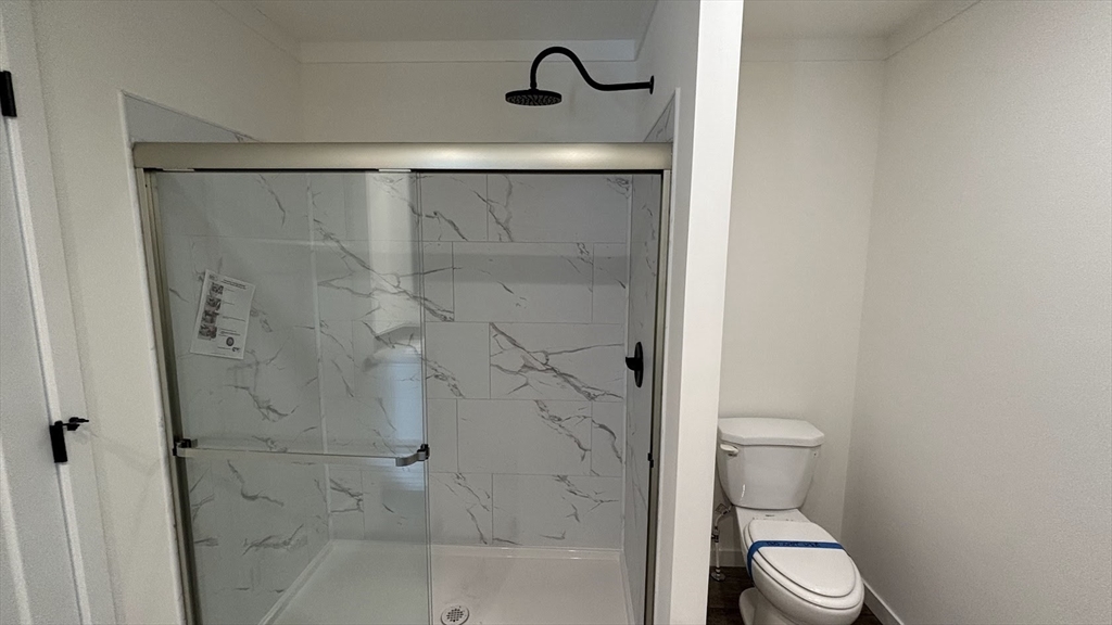 26 Pinrock Drive Property Photo 9