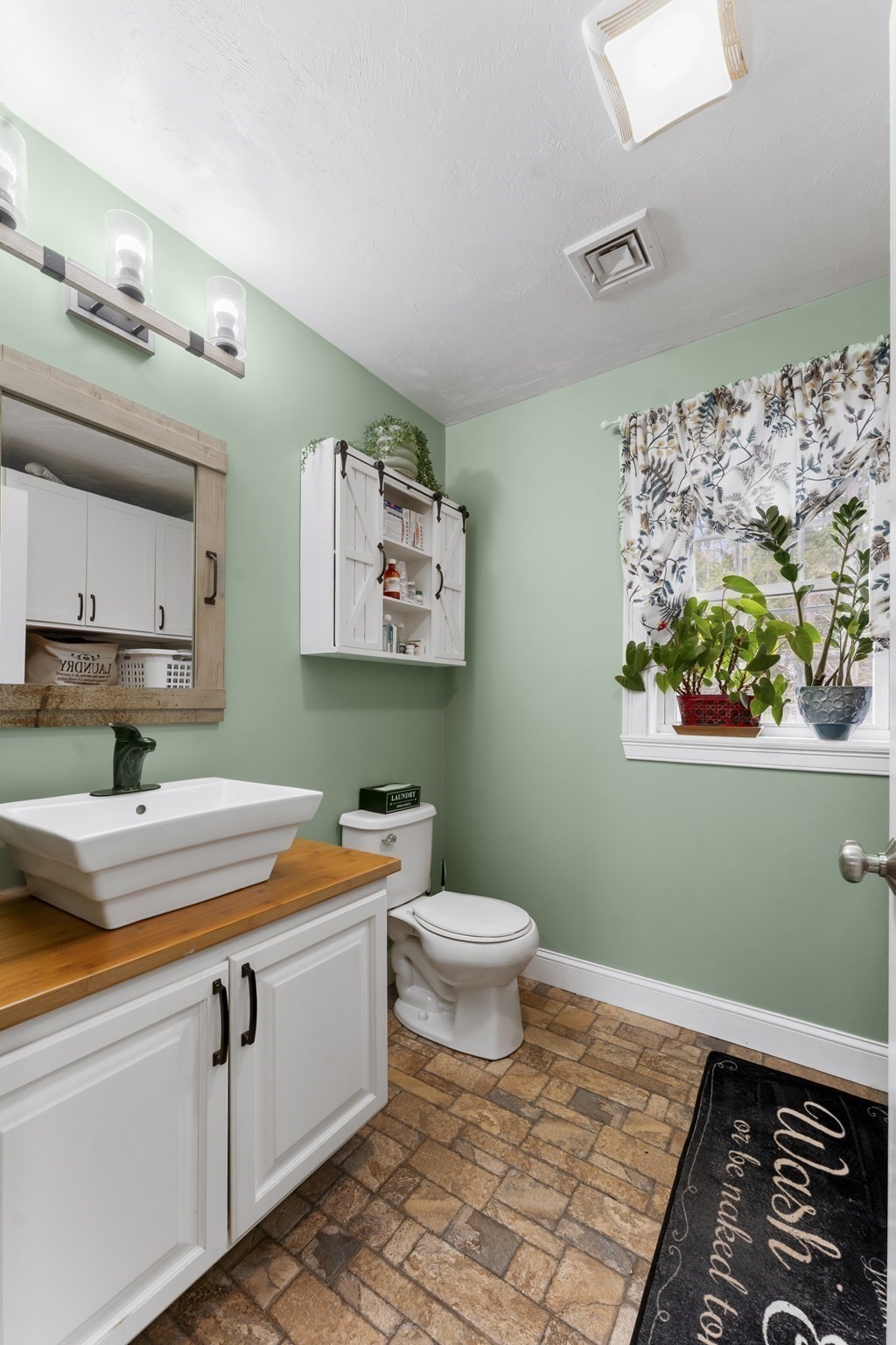 3076 County St Property Photo 18