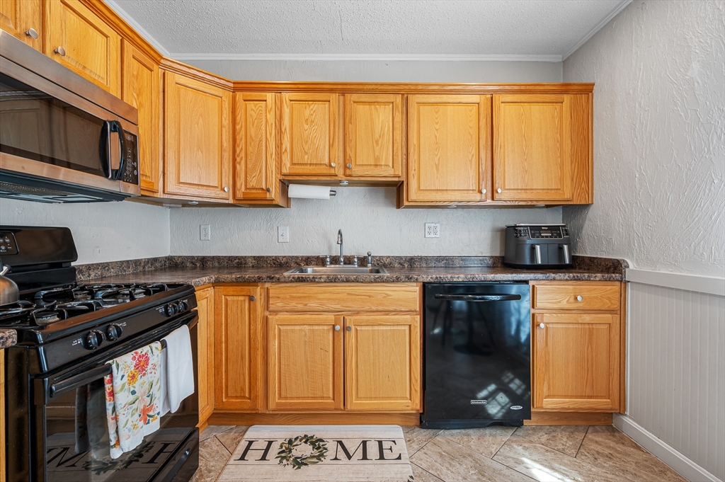 11 Sampson St. # 11 Property Photo 6