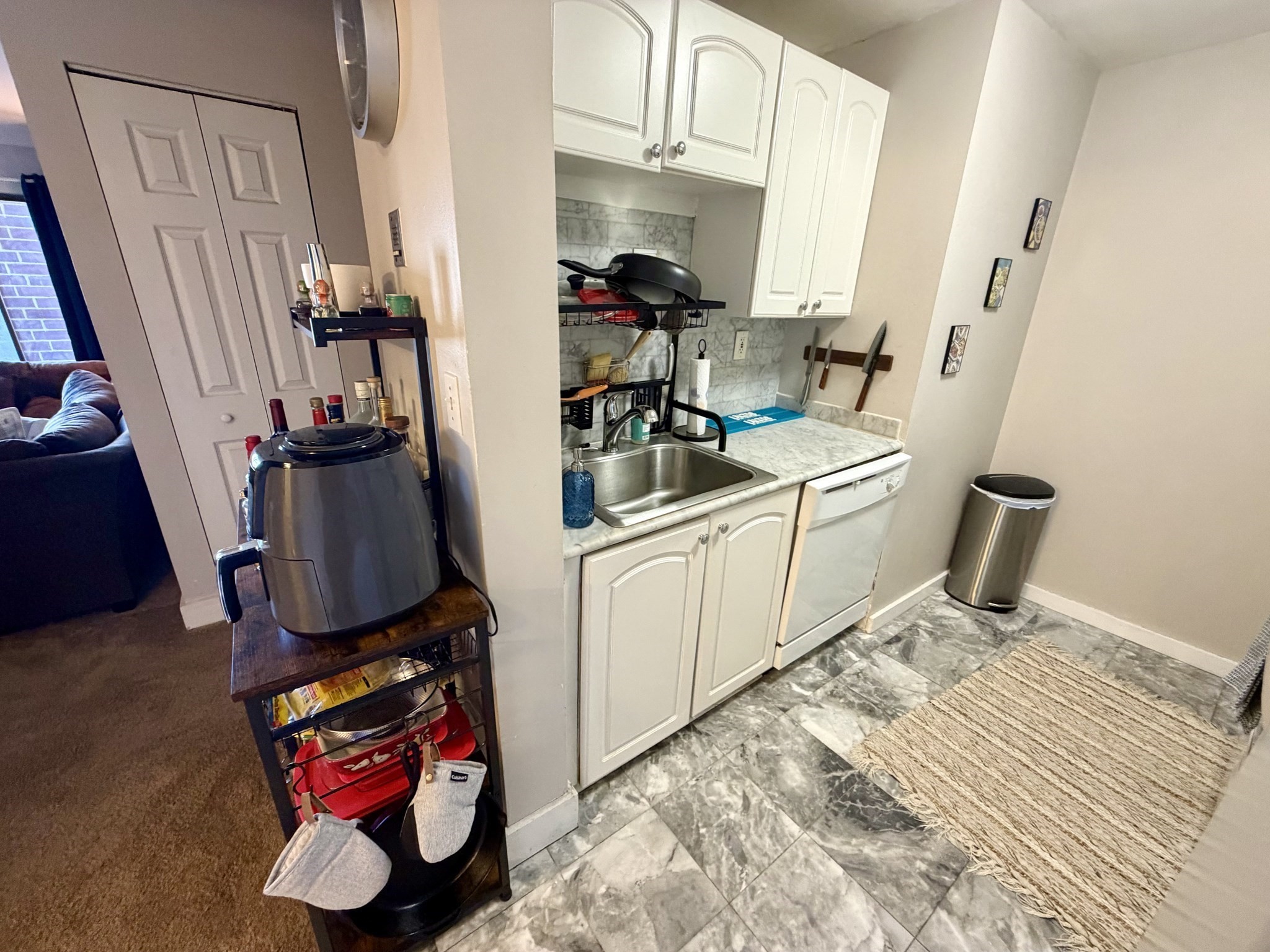 15 N Beacon St # 104 Property Photo 4