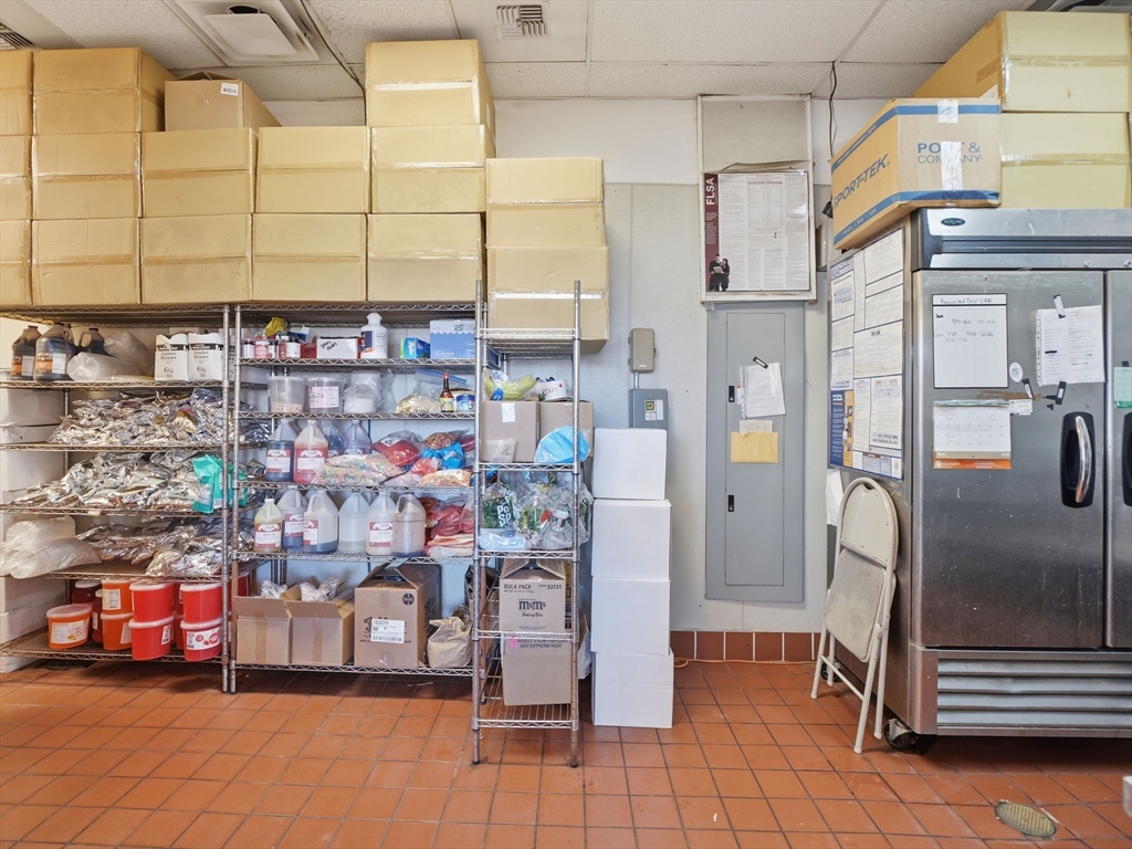 50b Boston Turnpike Rd Property Photo 16