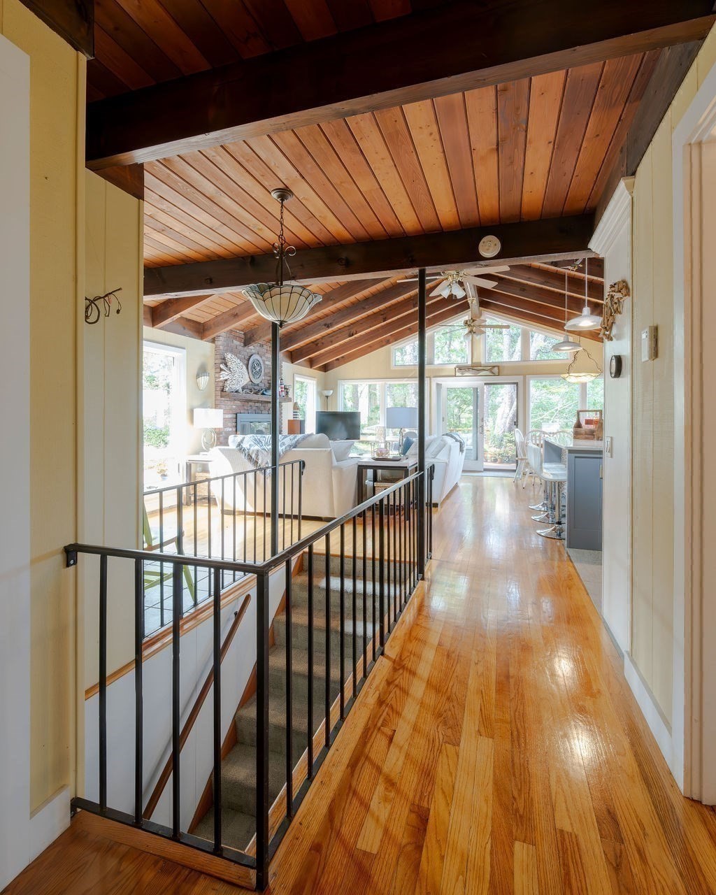 9 Kinnikinnick Road Property Photo 14