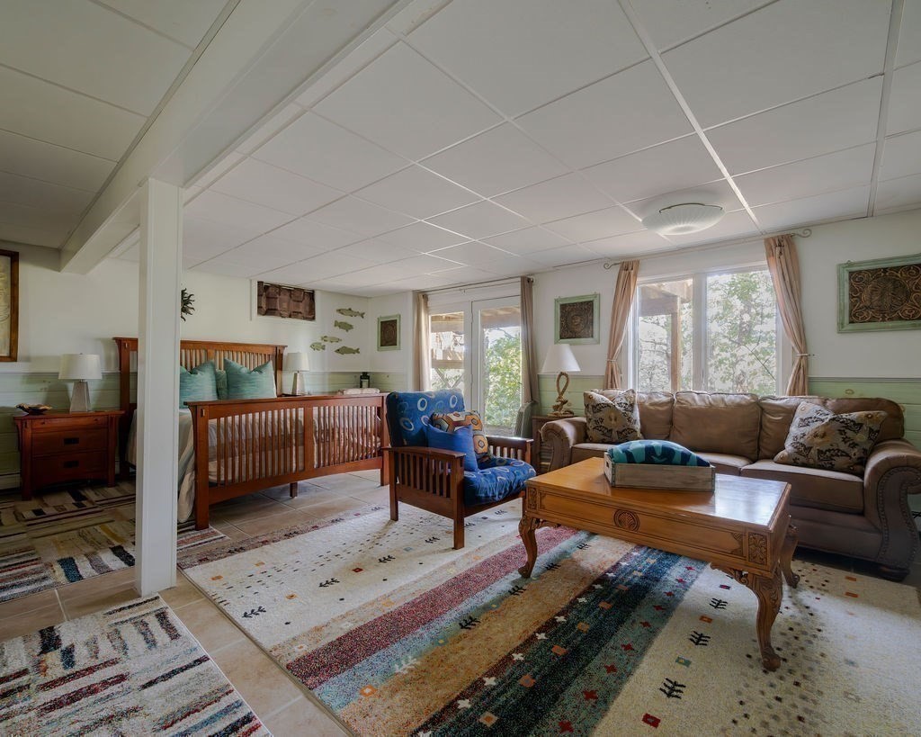 9 Kinnikinnick Road Property Photo 16