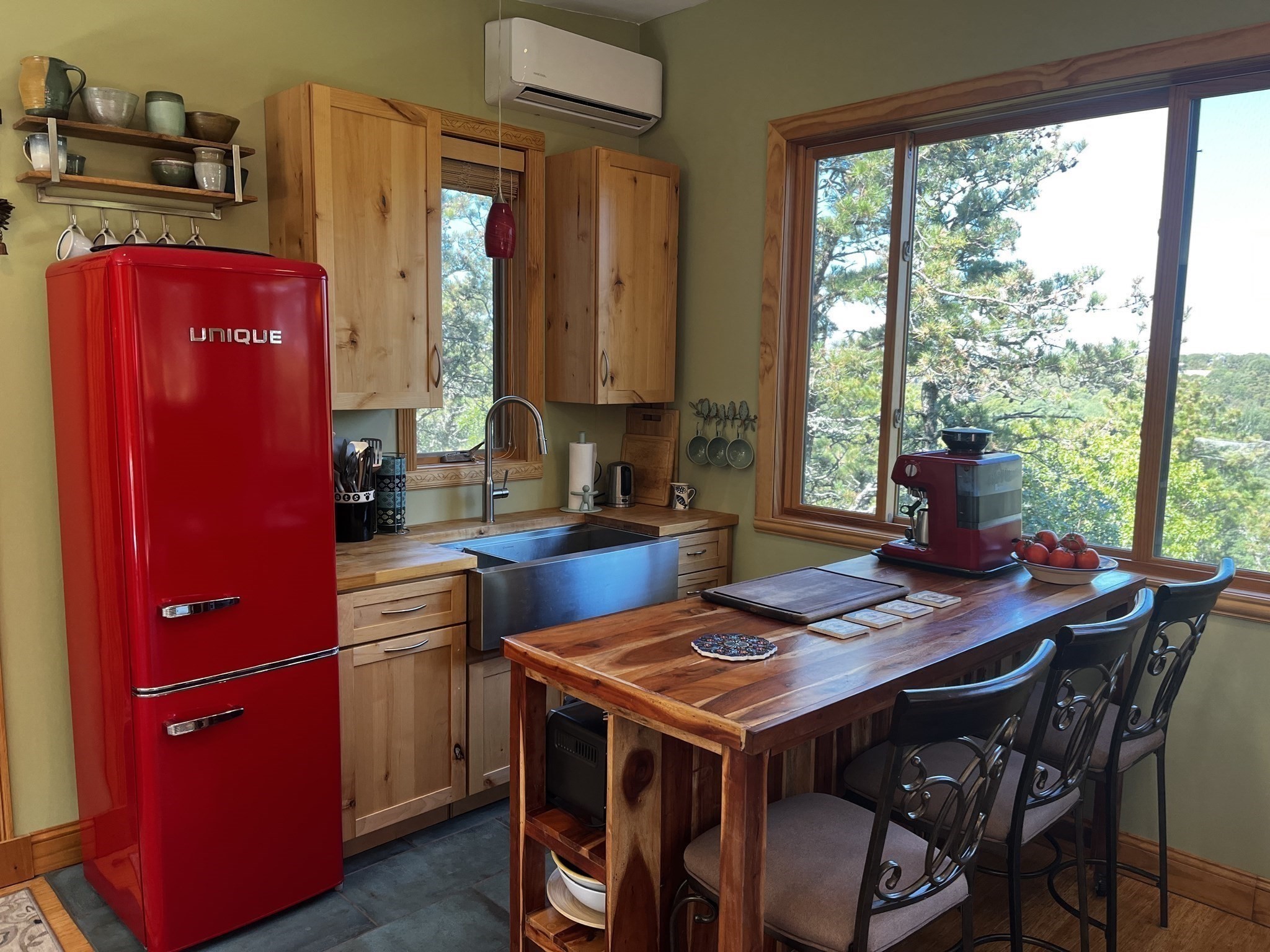 9 Kinnikinnick Road Property Photo 25