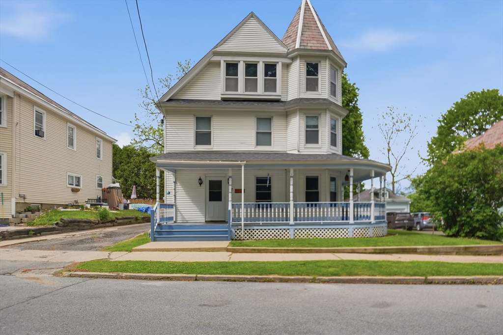 17 Bobs Hl Property Photo 1