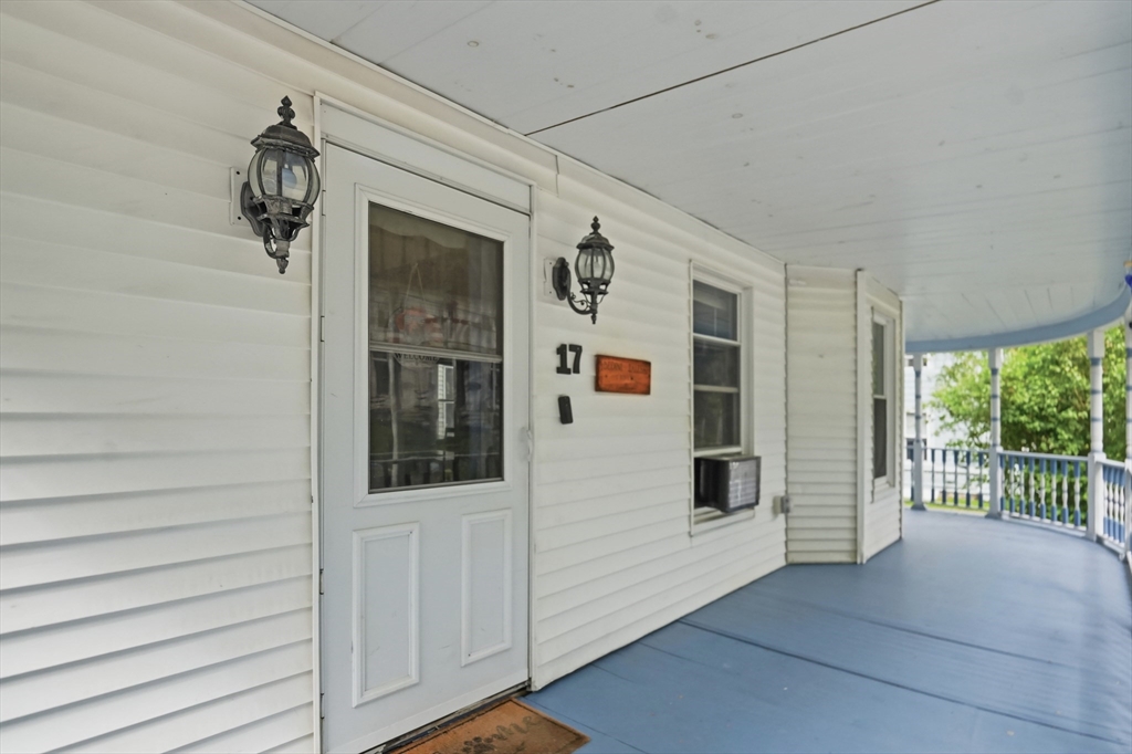17 Bobs Hl Property Photo 5