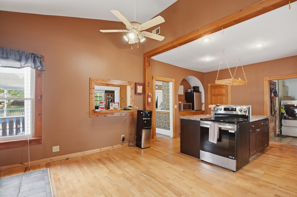 17 Bobs Hl Property Photo 15