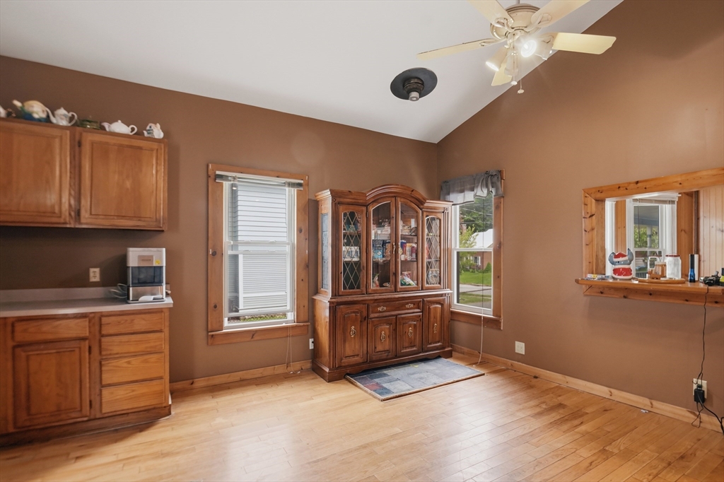 17 Bobs Hl Property Photo 21