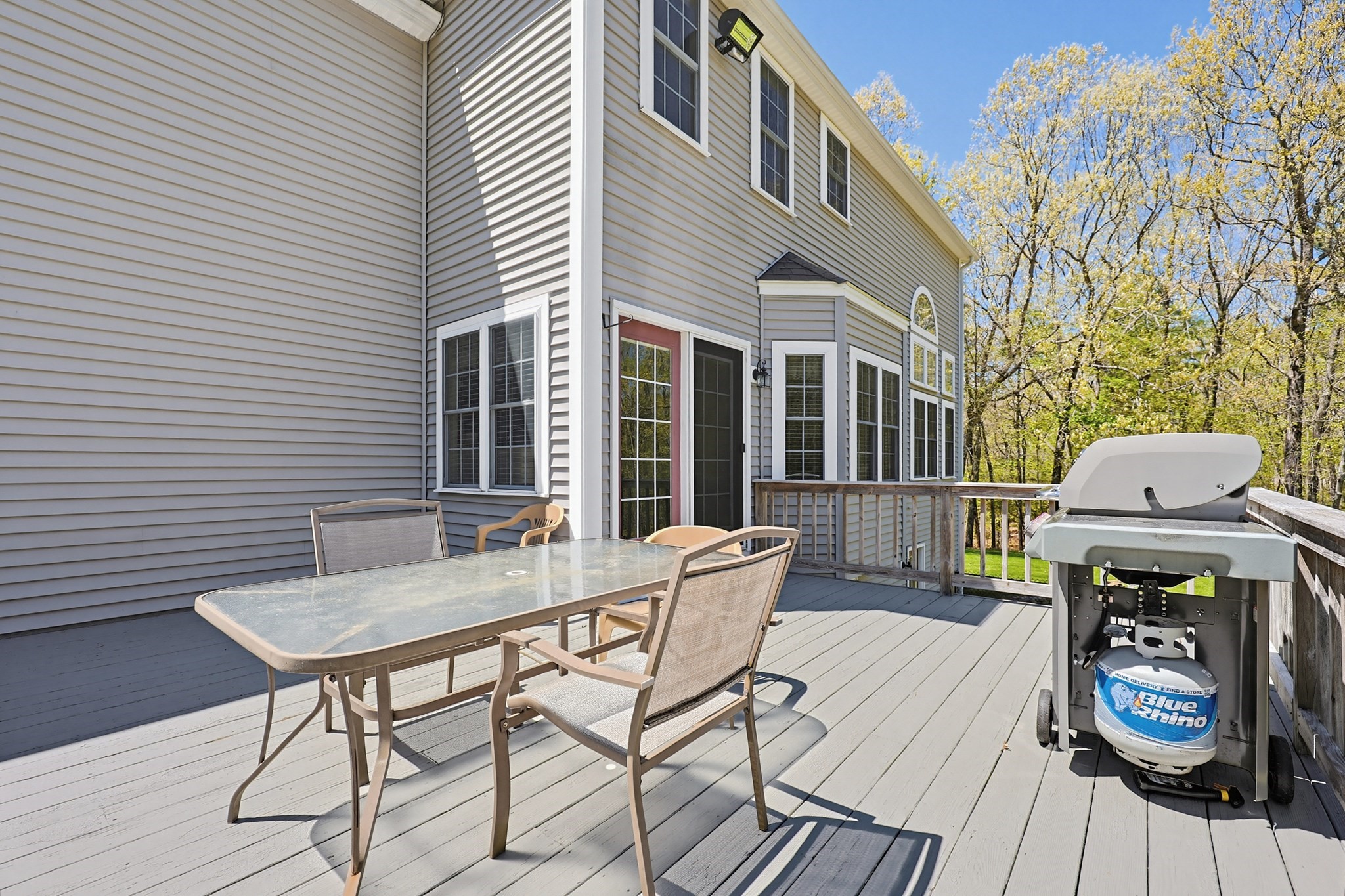 10 Essex St Property Photo 16