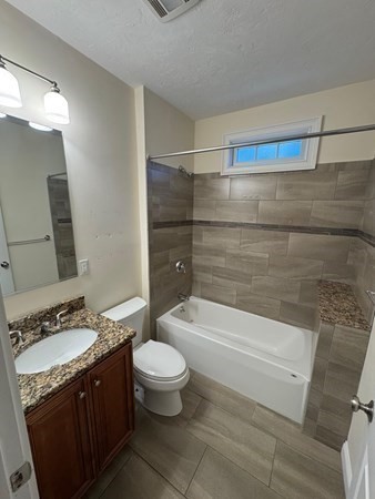 293 Broadway # 2r Property Photo 4