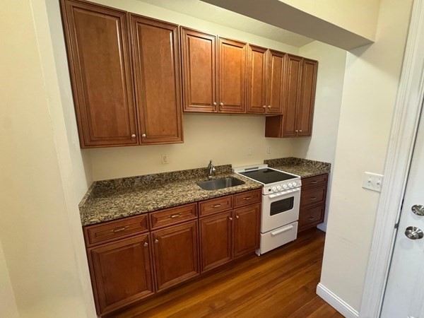 293 Broadway # 2r Property Photo 6