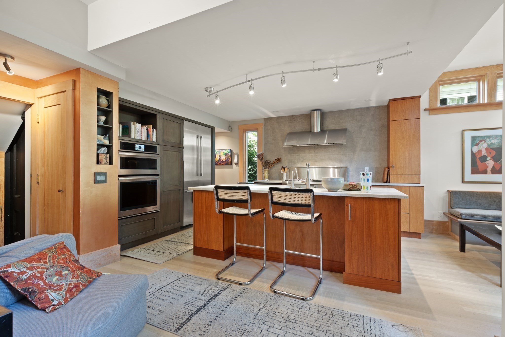 32 Hawthorn St Property Photo 16