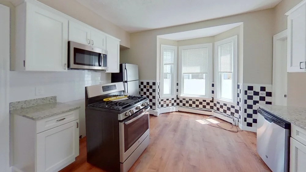 121 George St. # 1 Property Photo 1