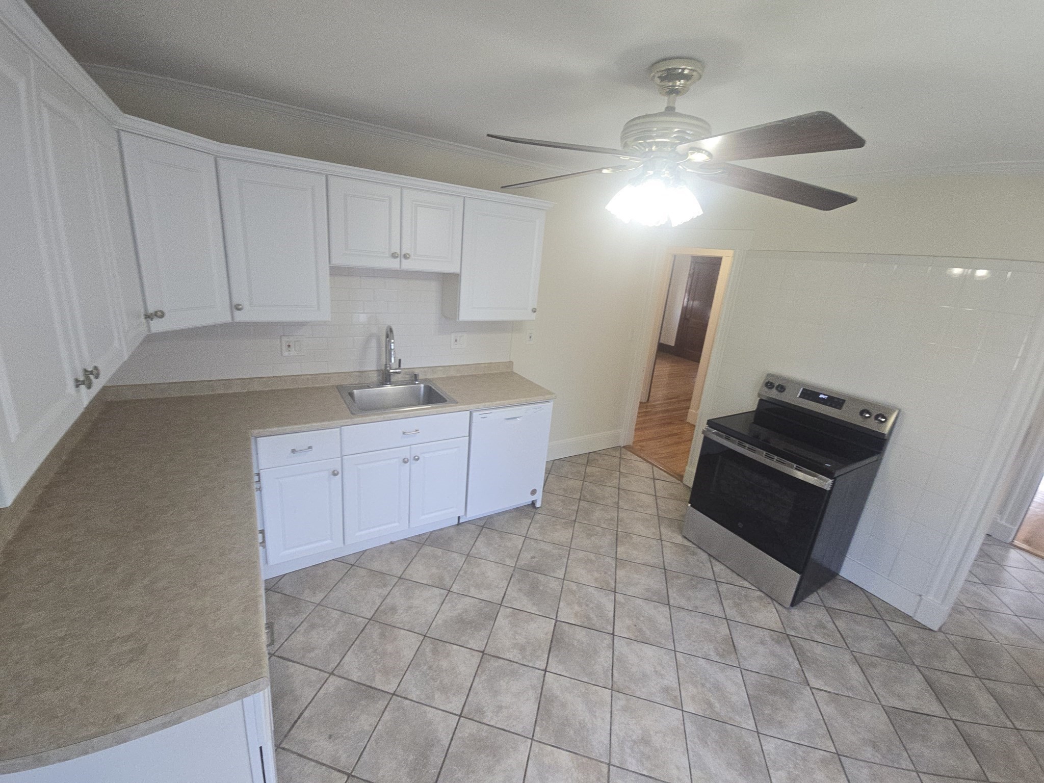 162 Beech Street # 2 Property Photo 5