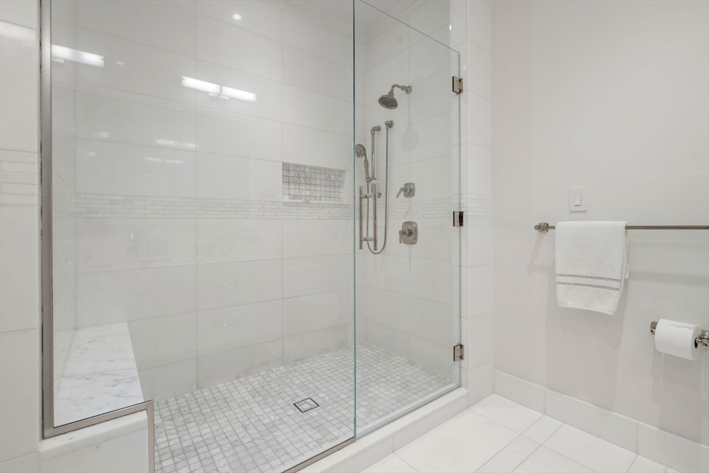 50 Liberty Dr # 12g Property Photo 16