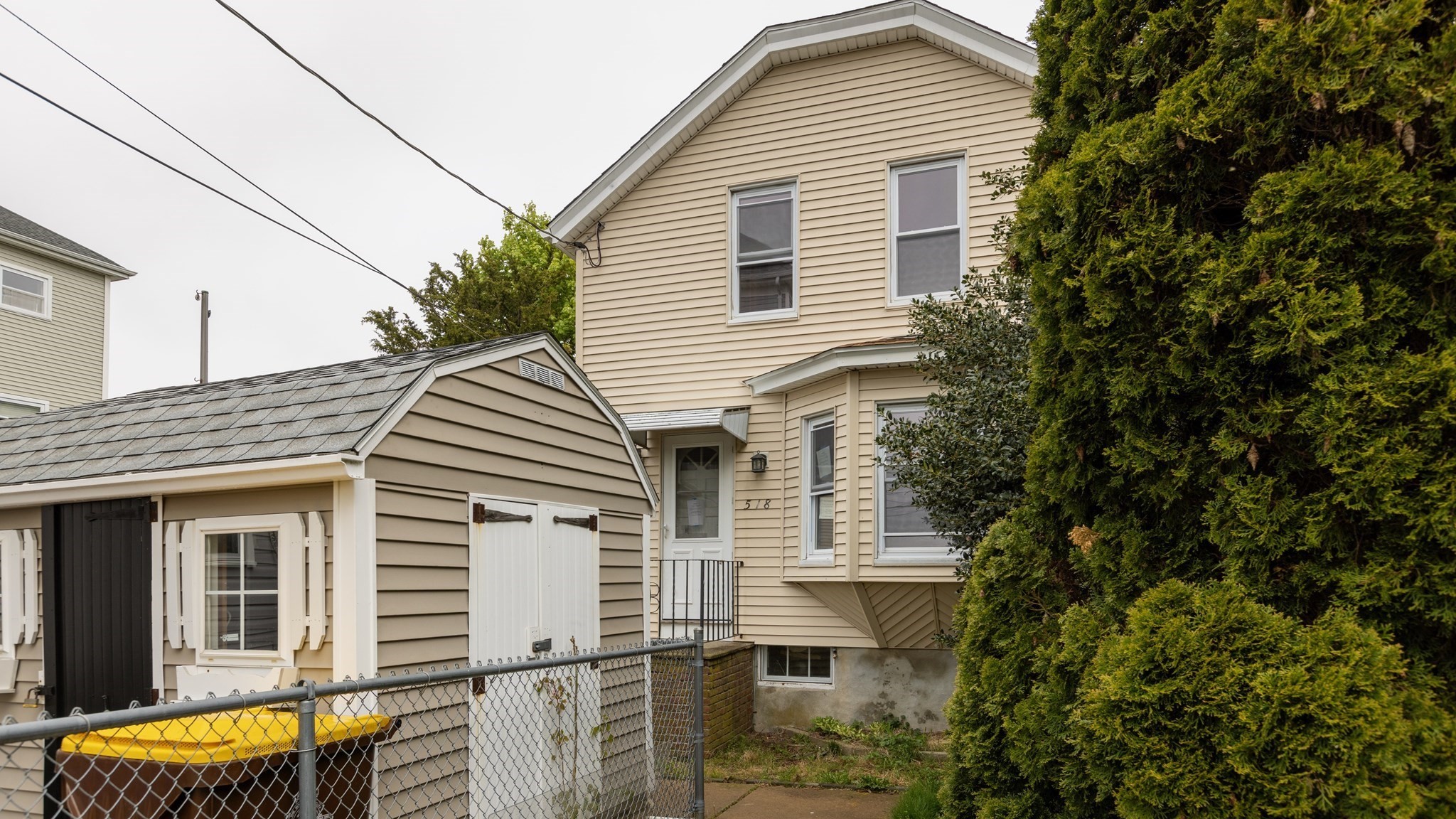 518 Snell St Property Photo 2
