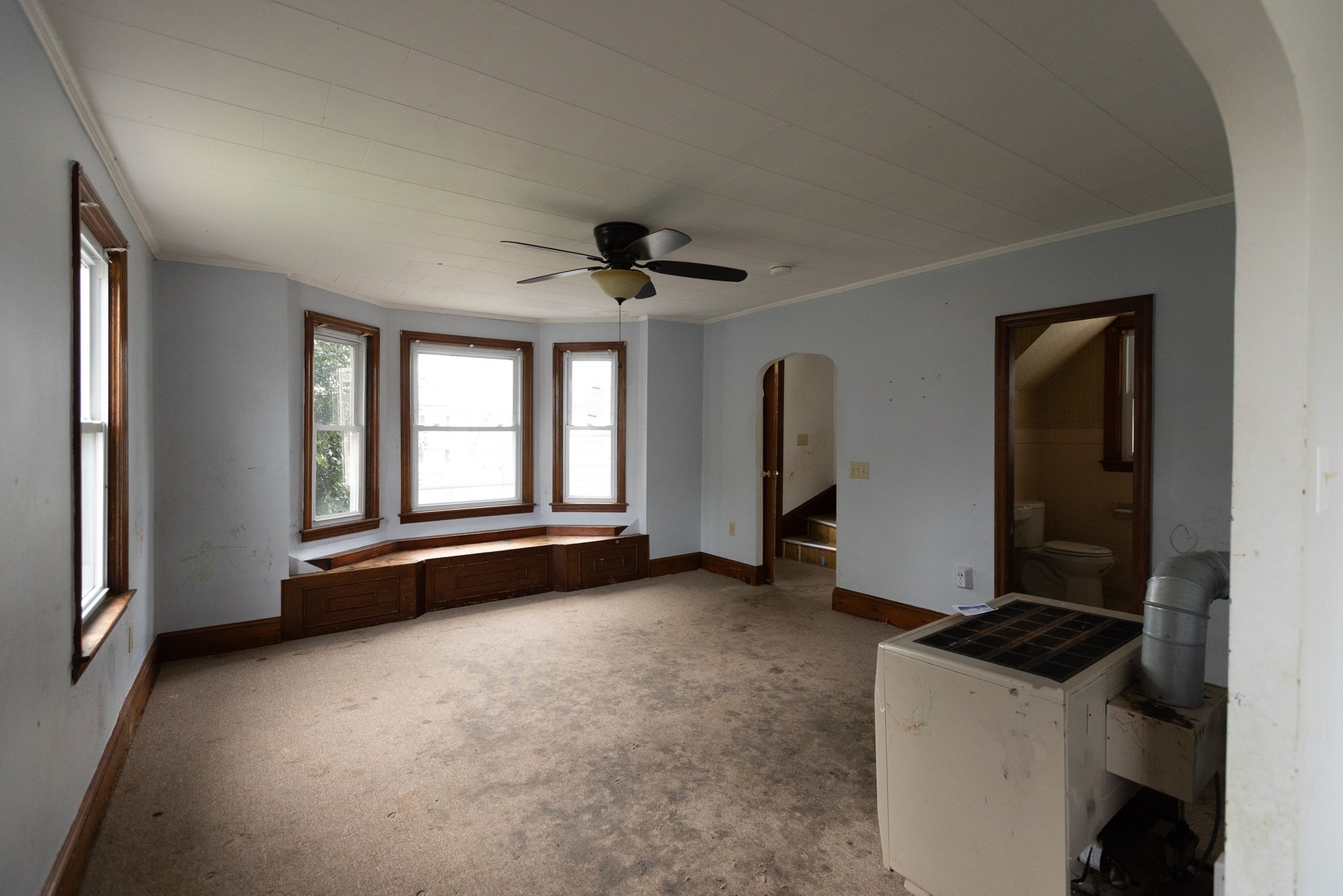 518 Snell St Property Photo 9