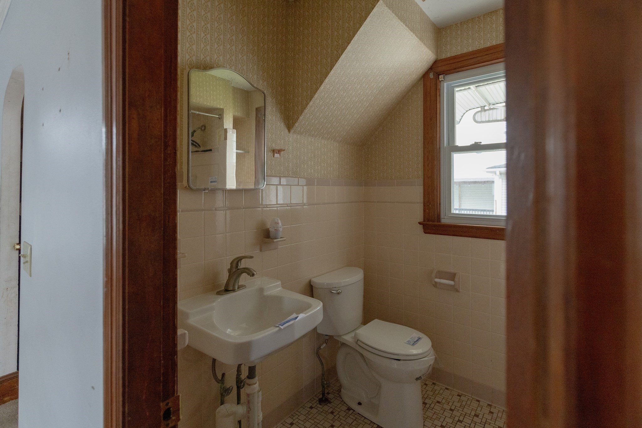 518 Snell St Property Photo 10
