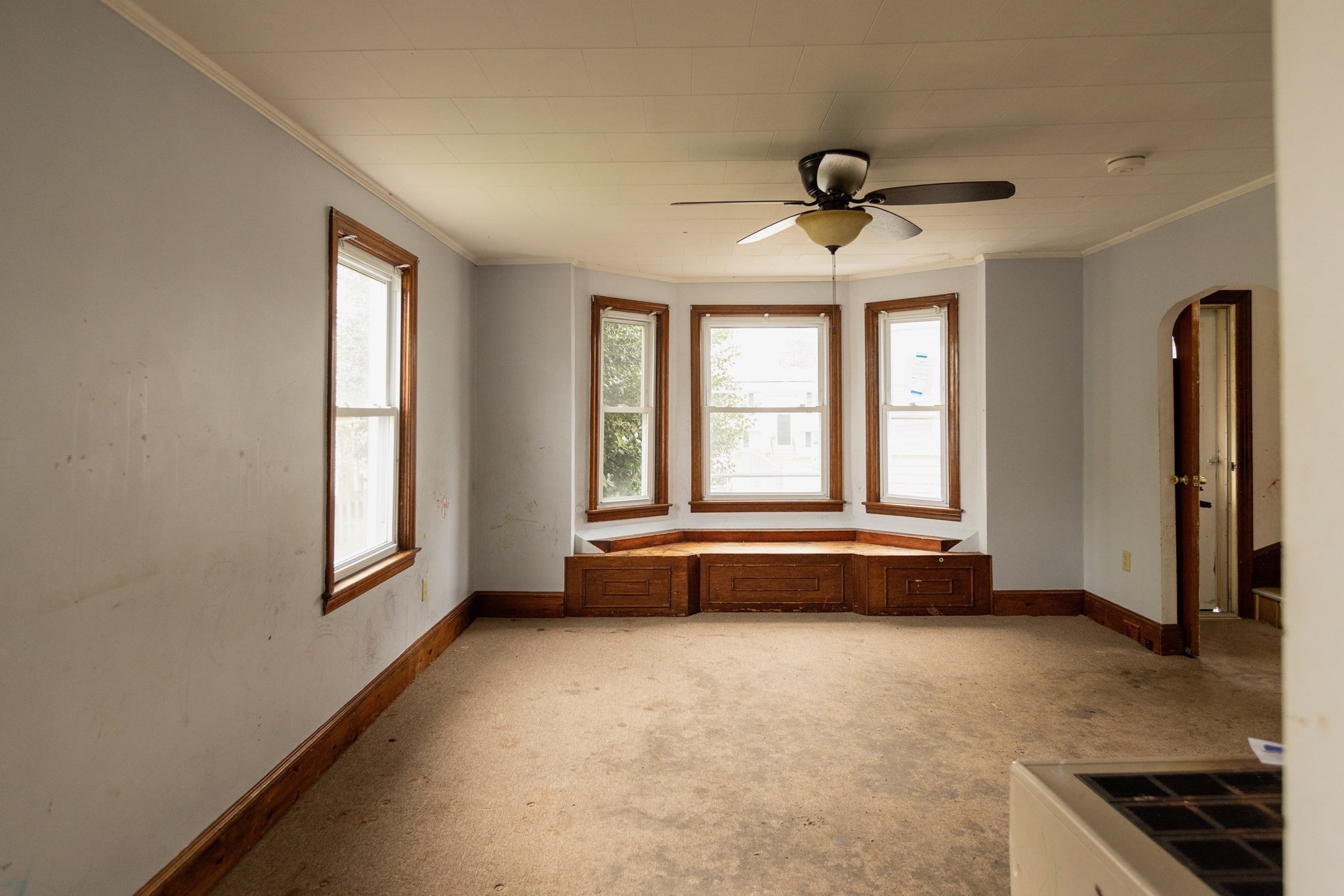 518 Snell St Property Photo 11