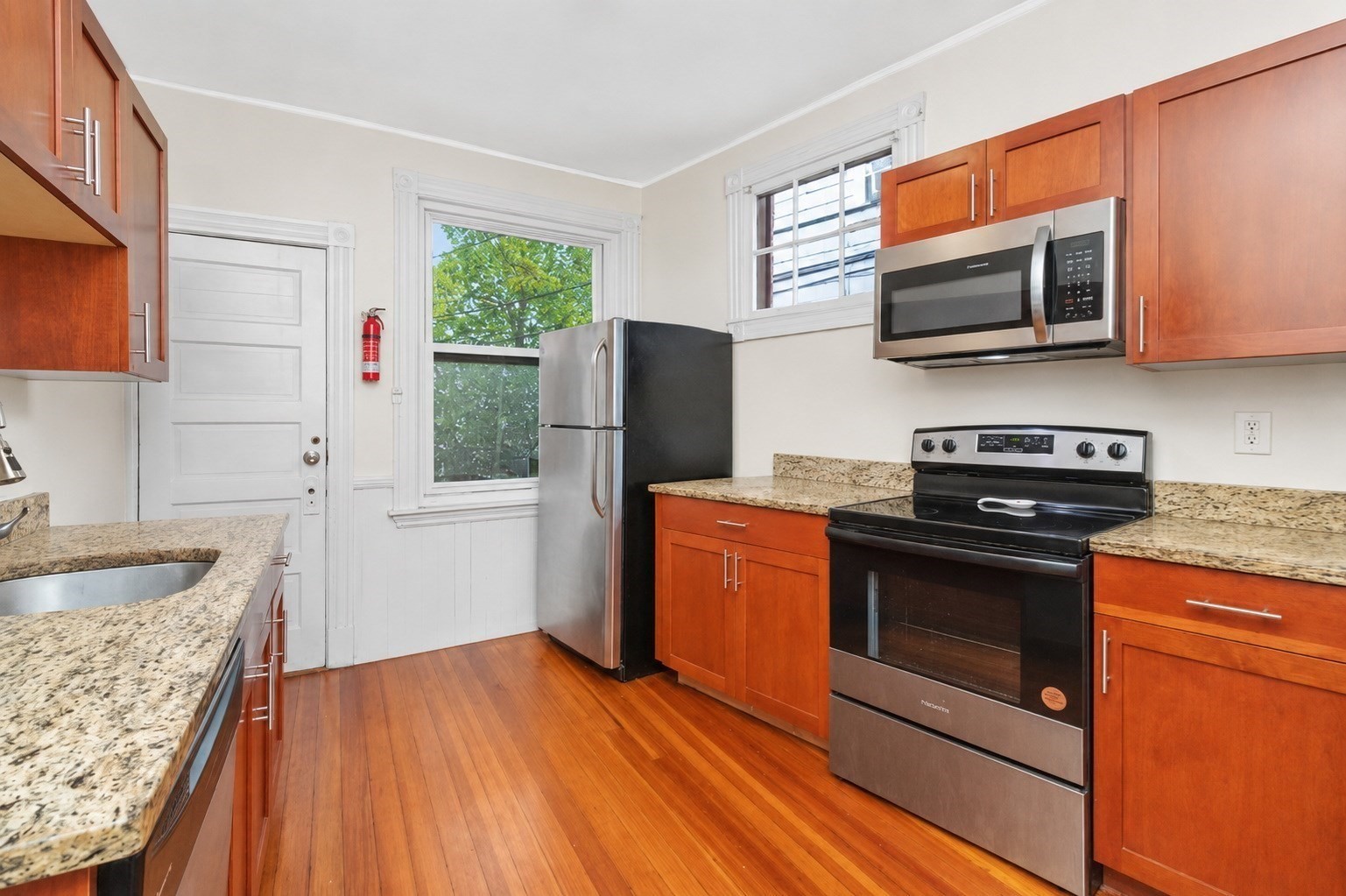 8 Colliston Rd Property Photo 14