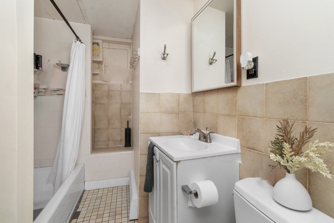 8 Colliston Rd Property Photo 29