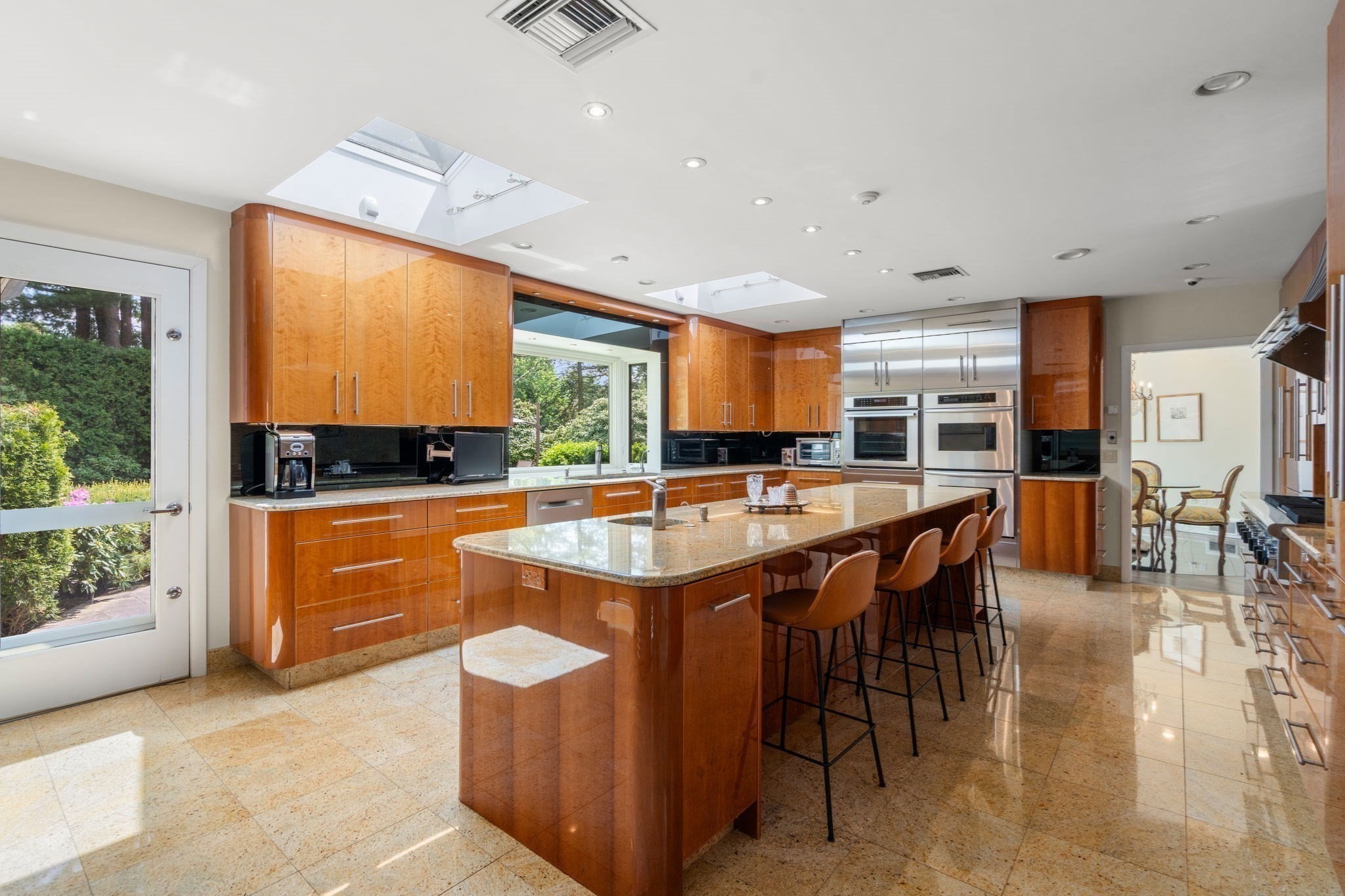 9 Singletree Rd Property Photo 6