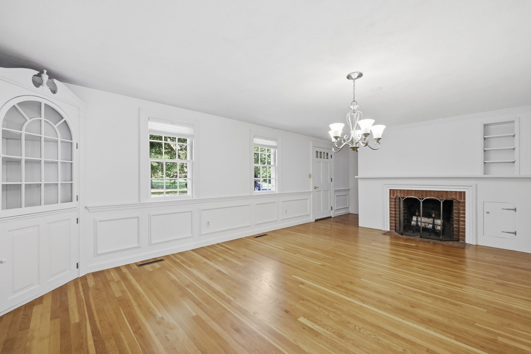 1006 South East Street Property Photo 9