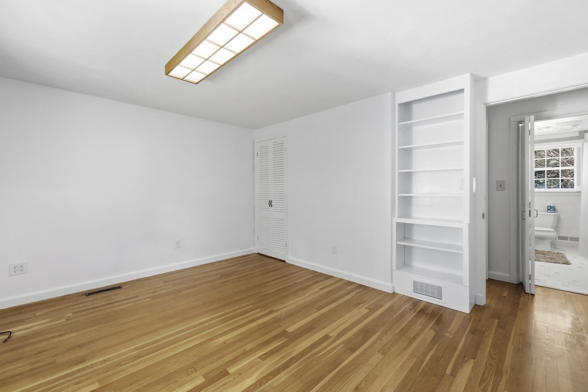 1006 South East Street Property Photo 16