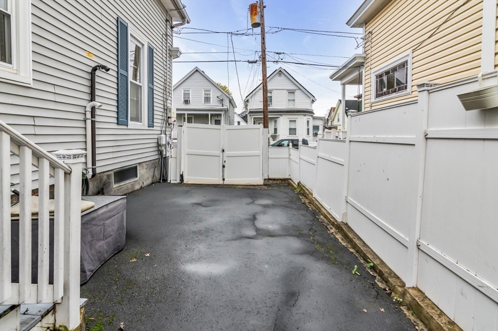42 D St Property Photo 3