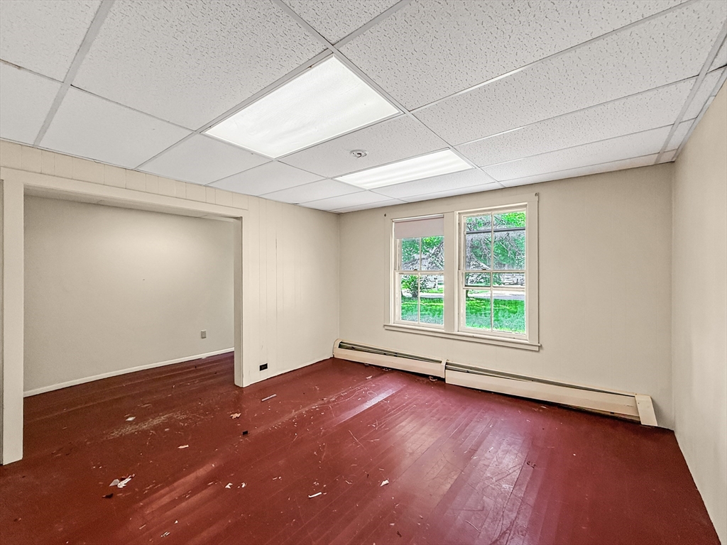 1003 Main St Property Photo 7