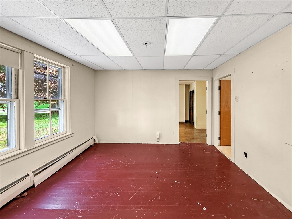 1003 Main St Property Photo 8
