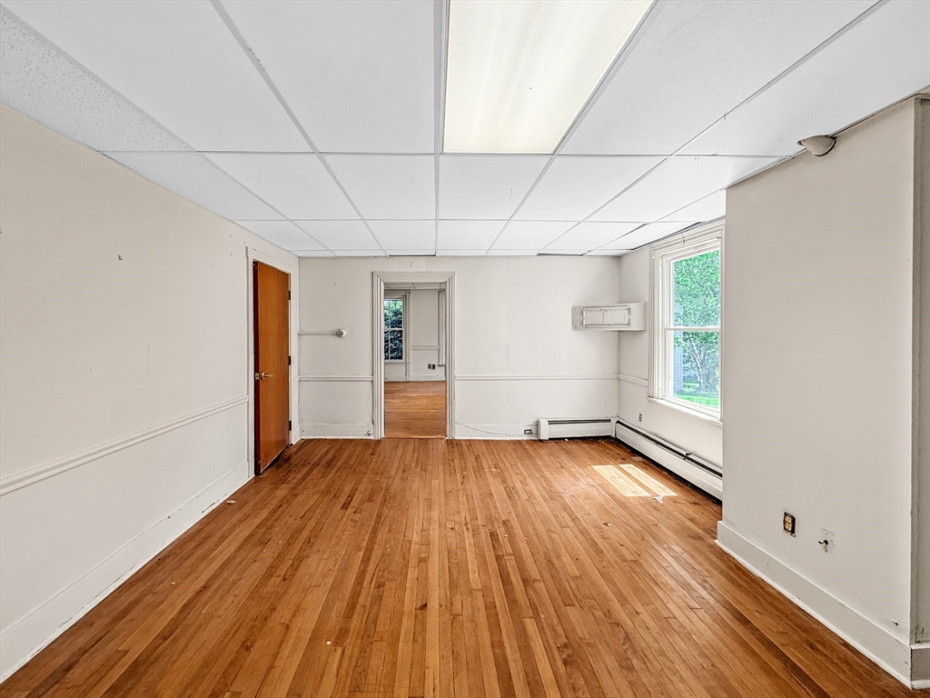 1003 Main St Property Photo 13