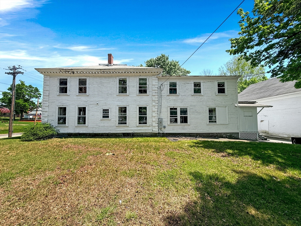1003 Main St Property Photo 37