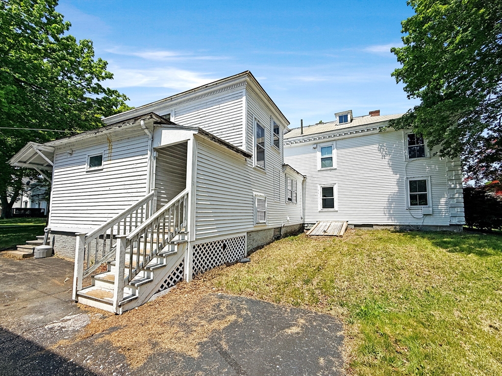 1003 Main St Property Photo 40
