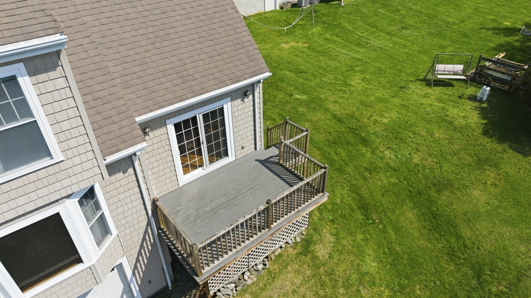 400 Sampson Property Photo 5