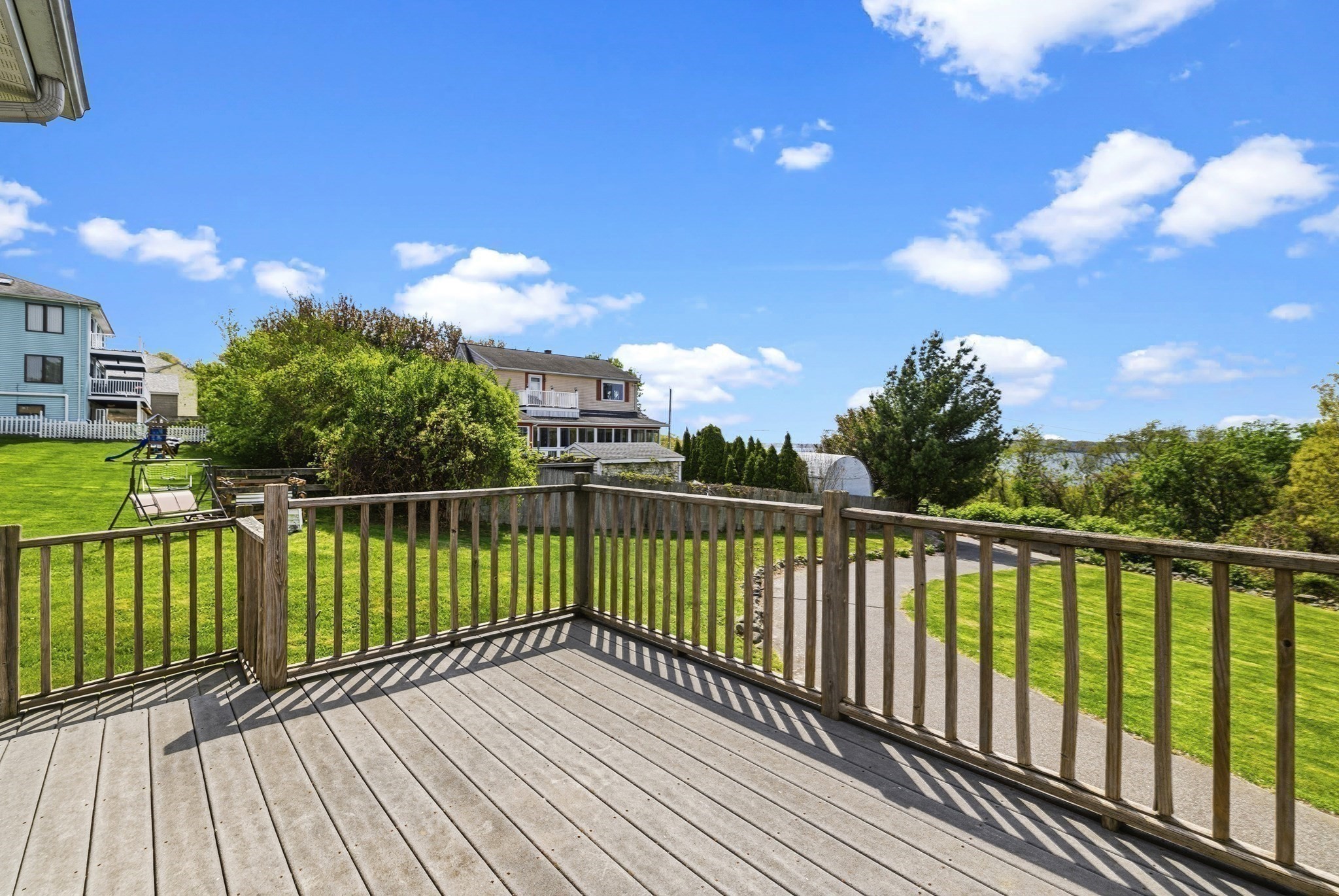 400 Sampson Property Photo 8