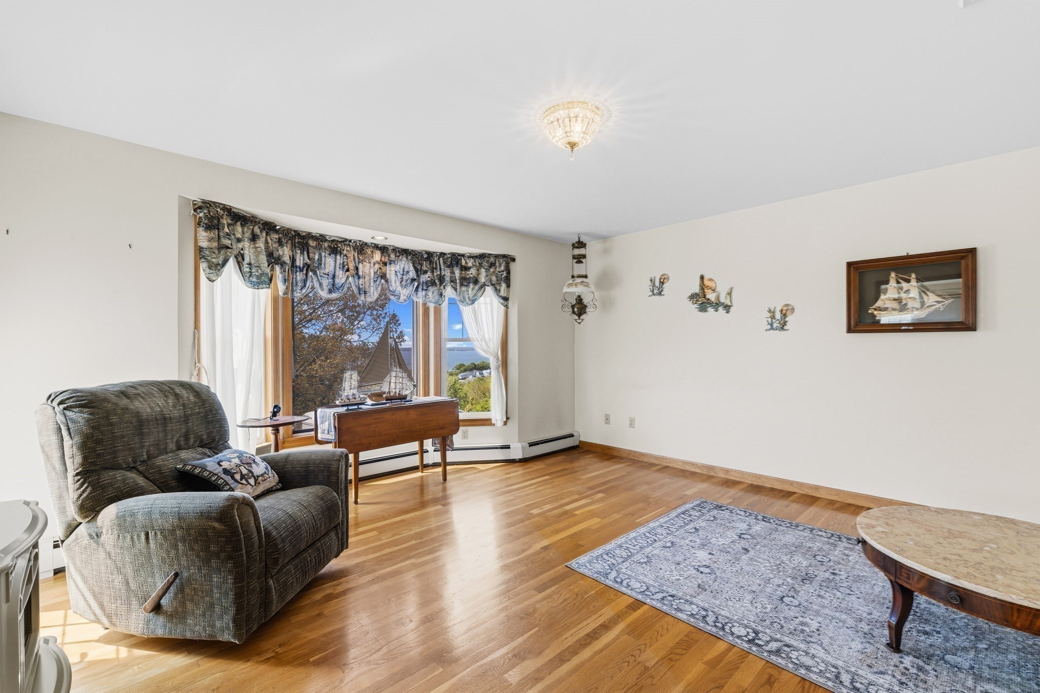 400 Sampson Property Photo 12