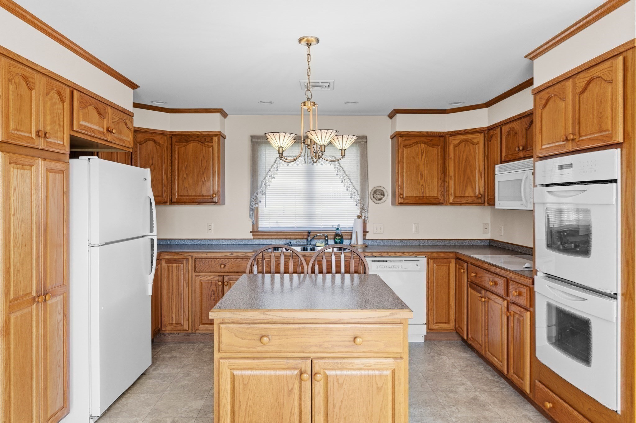 400 Sampson Property Photo 16