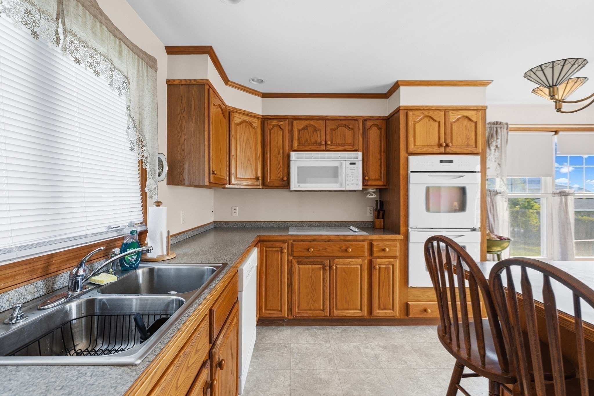 400 Sampson Property Photo 18