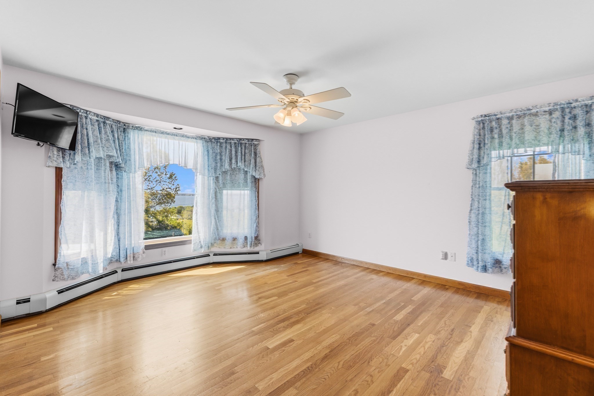 400 Sampson Property Photo 22