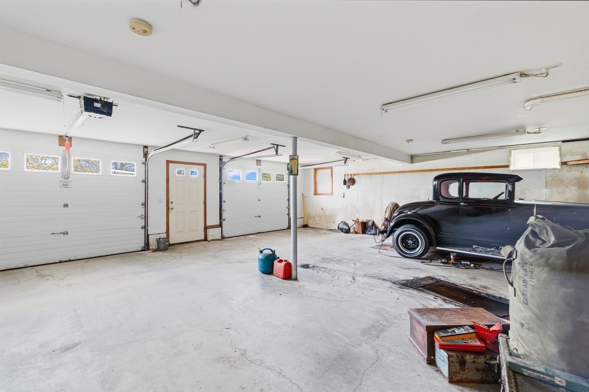 400 Sampson Property Photo 37