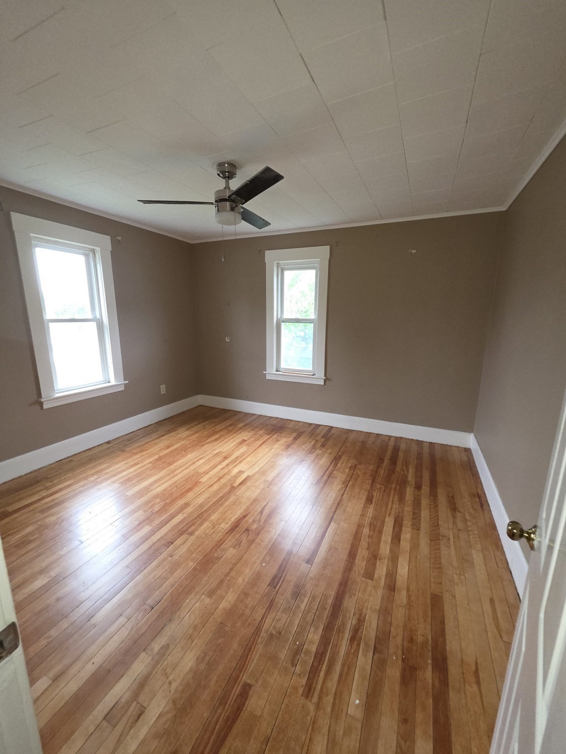 205 Woodland St Property Photo 6