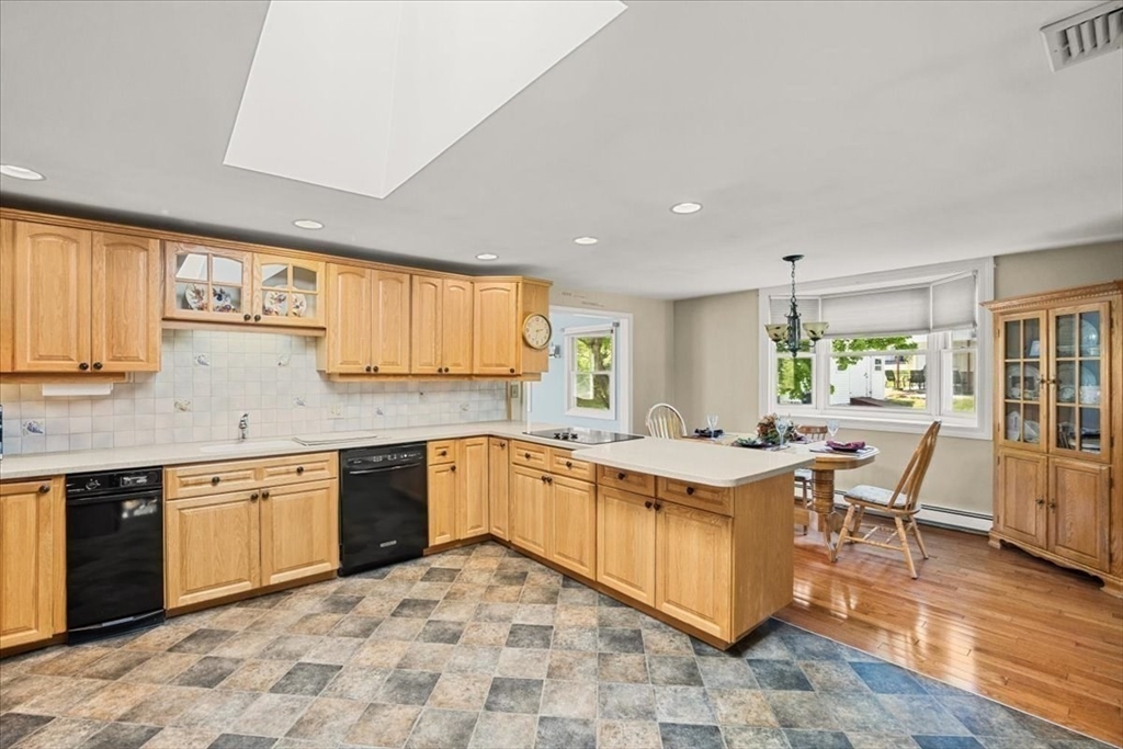 11 Hingston Circle Property Photo 4