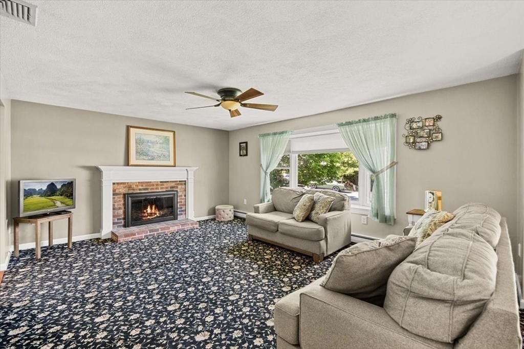 11 Hingston Circle Property Photo 8
