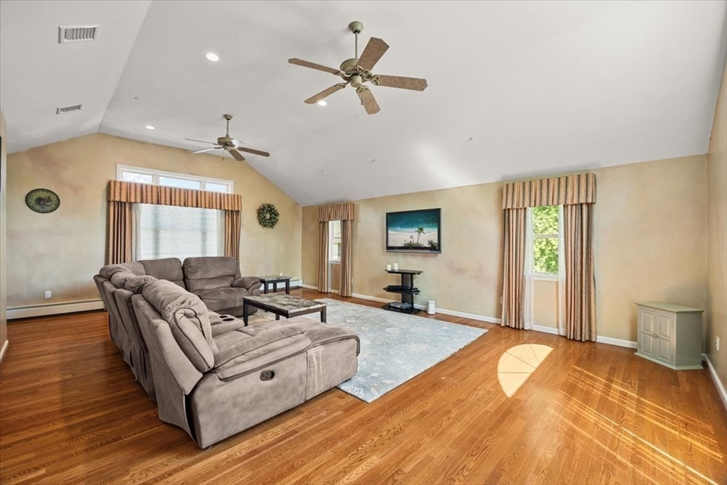 11 Hingston Circle Property Photo 12