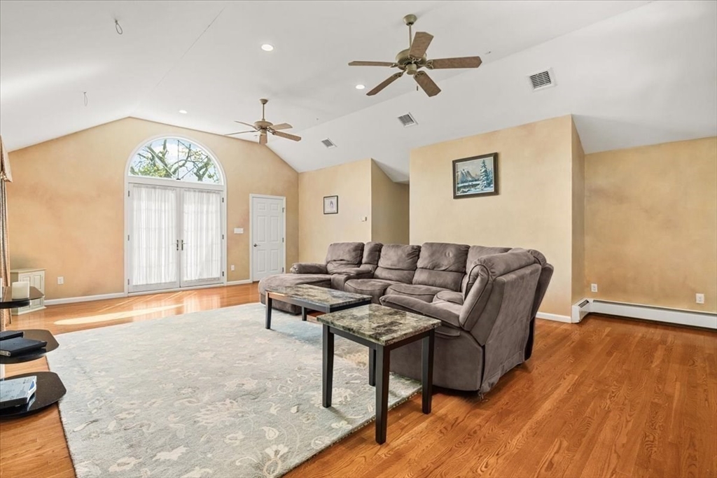 11 Hingston Circle Property Photo 13