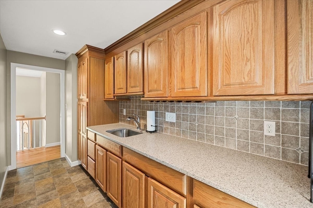 11 Hingston Circle Property Photo 14