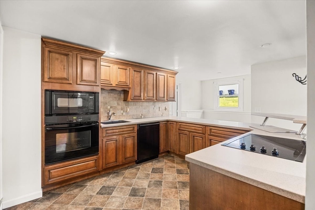11 Hingston Circle Property Photo 31