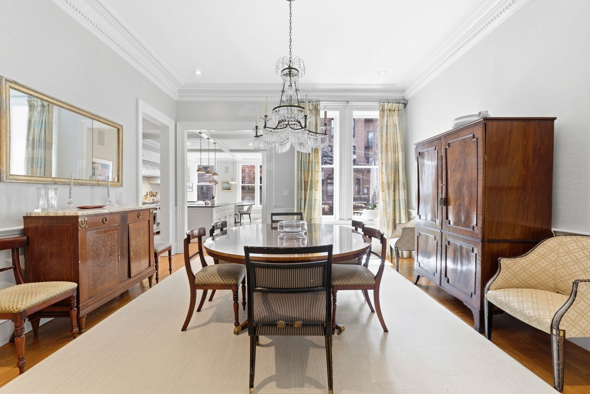 319 Beacon Street Property Photo 6