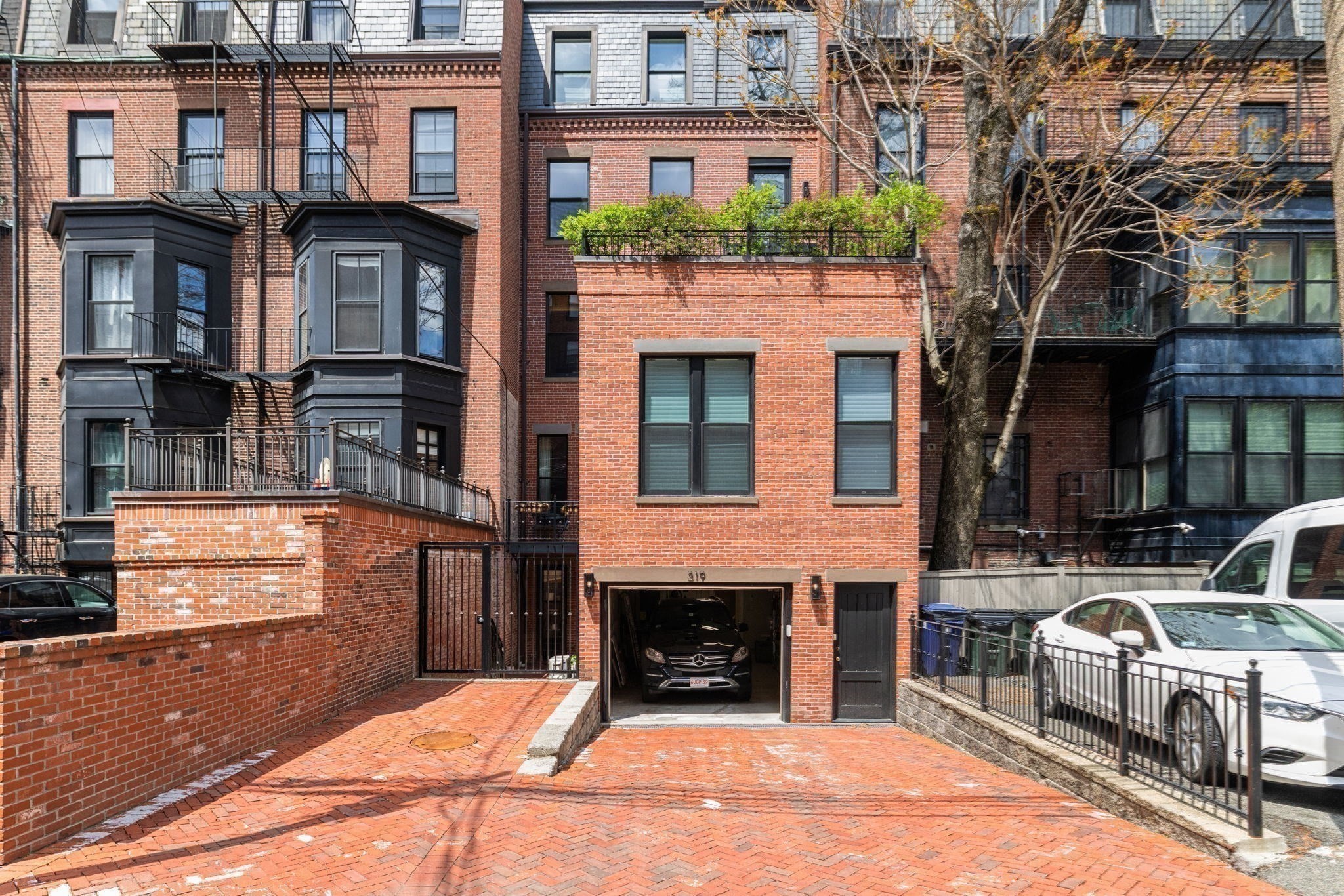 319 Beacon Street Property Photo 36